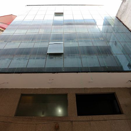 Hotel Aero Look New Delhi Exteriör bild